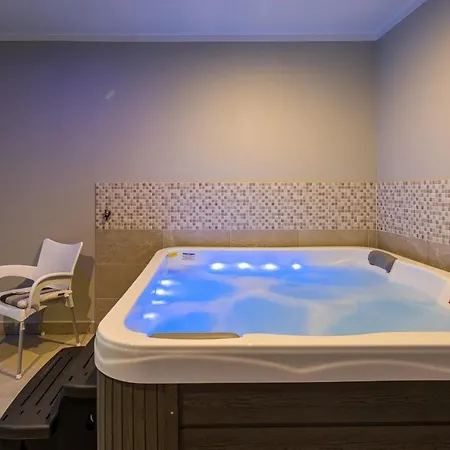 Apartament 5235-8 In