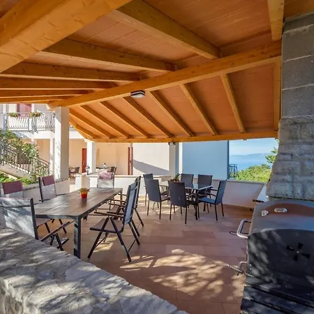 Appartement 5235-8 In