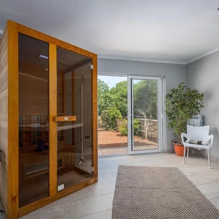 5235-8 In Appartement Drenje (Istria)