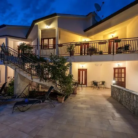 Appartement 5235-8 In Drenje (Istria)